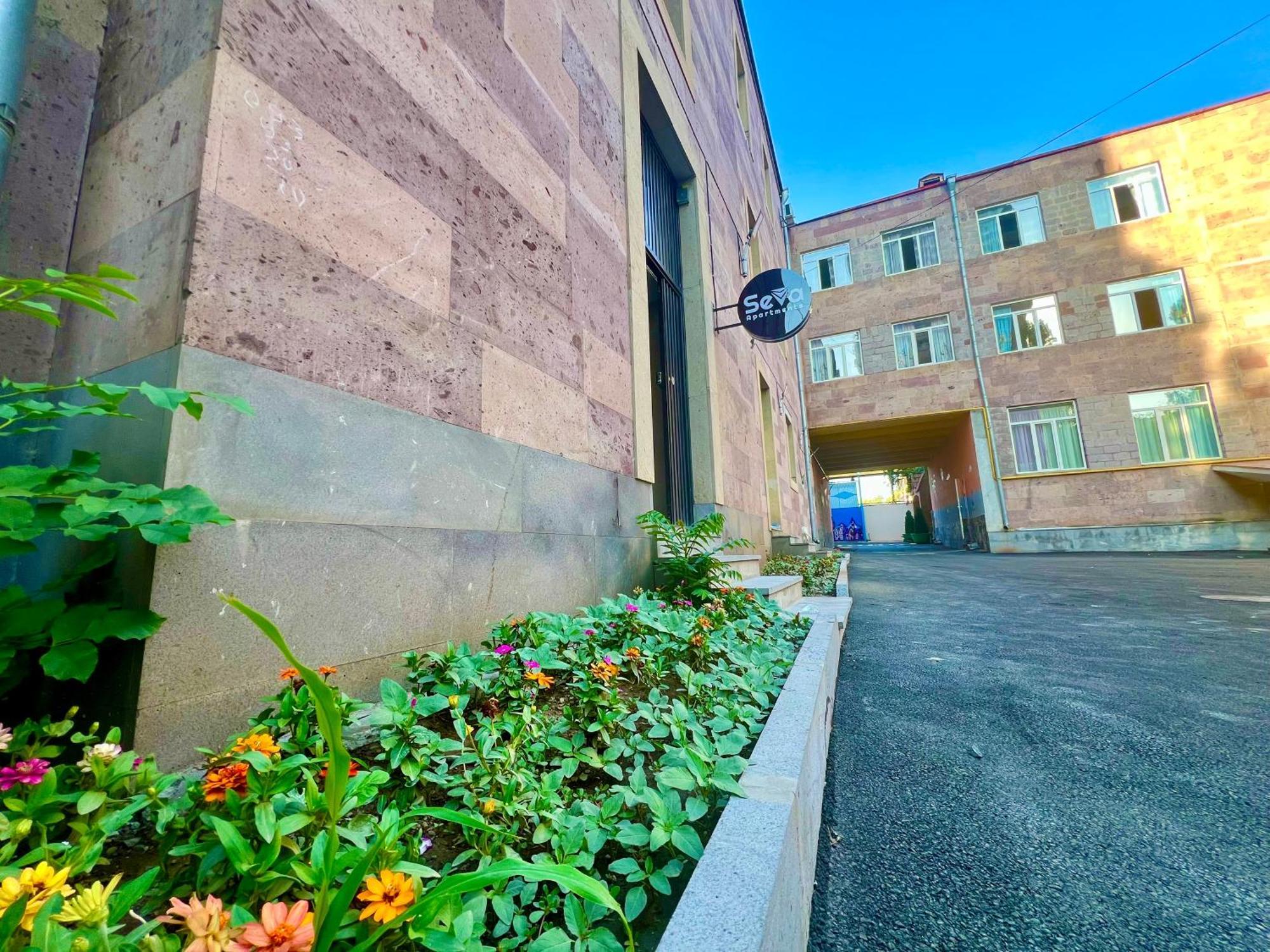 Seva Apart-Hotel Komitas Yerevan Exterior foto